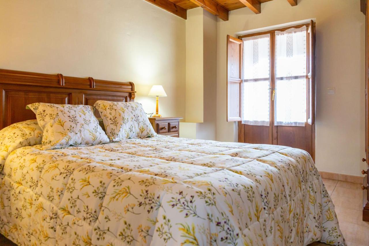 Villa La Cabada Ortiguero Esterno foto